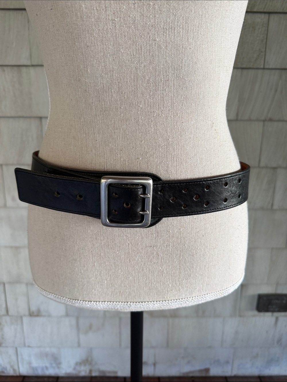 Banana Republic Black Genuine Leather Wide Perforated Belt Size Small
